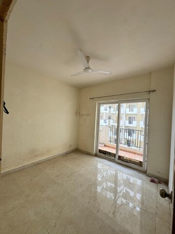 Room in 3 BHK Apartment at GLS Arawali City, Sohna Sector 4 – for Sale