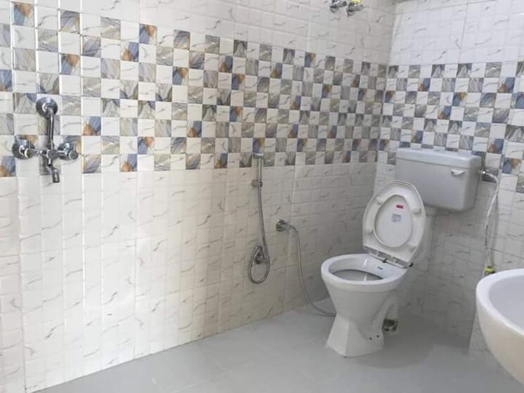 Bathroom, nawadih 3 Bedroom 811 Sq.Ft. Apartment In Nawadih Dhanbad 7853140