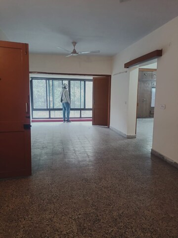 2 BHK Apartment For Rent in Arun Vihar Sector 37, Sector 37