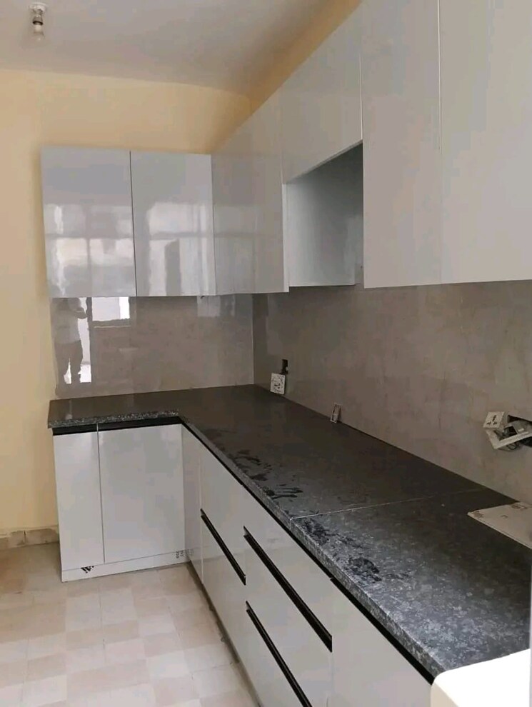 Kitchen, parsvnath-green-ville 3 Bedroom 1680 Sq.Ft. Apartment In Sector 48 Gurgaon 7853265