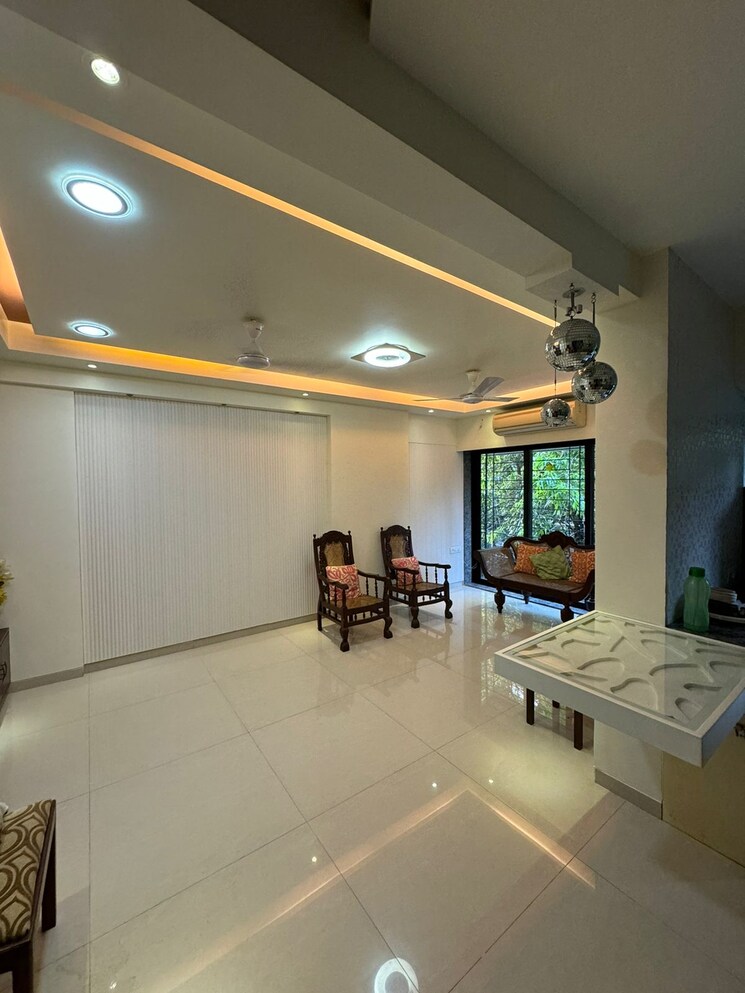 Living Room, north-bombay-society 1 Bedroom 450 Sq.Ft. Apartment In Juhu Mumbai 7853311