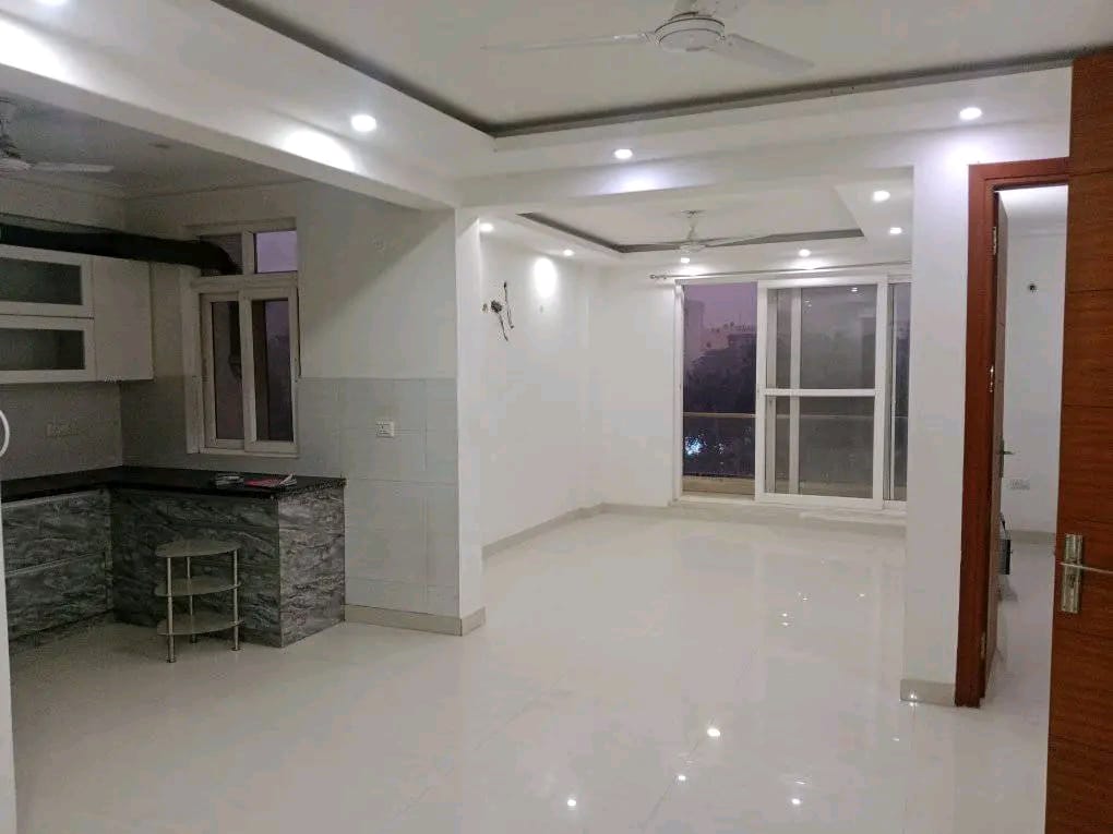3 BHK + Servant Room Apartment For Sale in M3M Heights