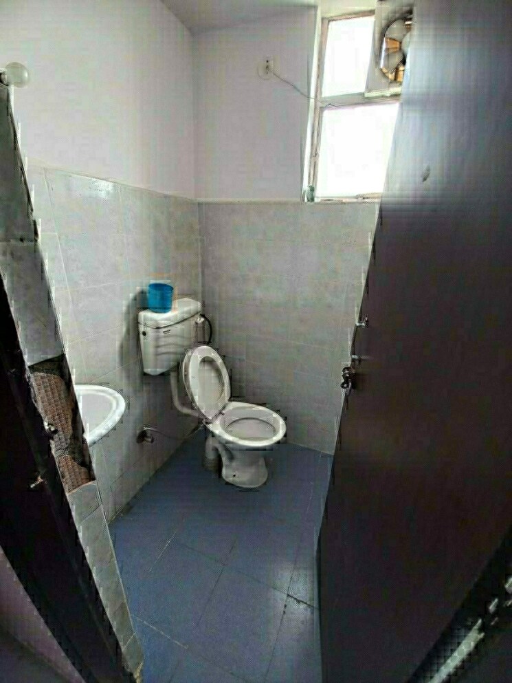 Bathroom, ninex-rmg-residency 2 Bedroom 700 Sq.Ft. Apartment In Sector 37c Gurgaon 7853321