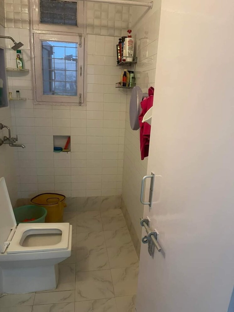 Bathroom, ambience-island-lagoon 3 Bedroom 3215 Sq.Ft. Apartment In Sector 24 Gurgaon 7853328