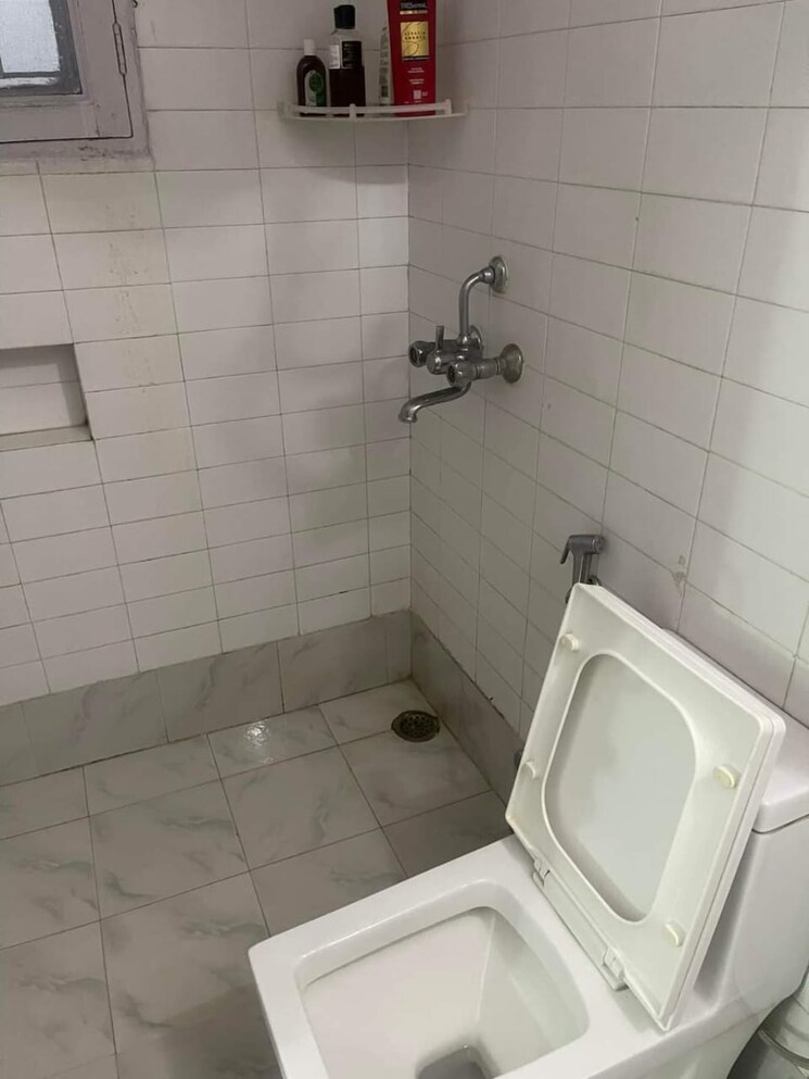 Bathroom, ambience-island-lagoon 3 Bedroom 3215 Sq.Ft. Apartment In Sector 24 Gurgaon 7853328