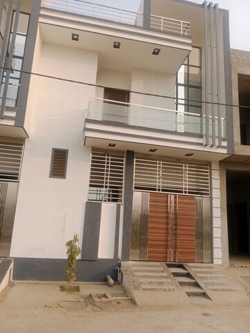 3.5 BHK Builder Floor – Exterior View View at Meerut Cantt - for Sale