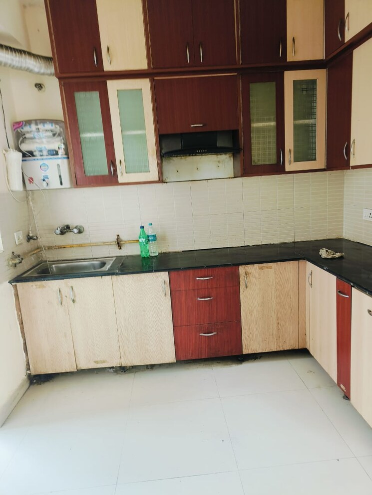 Kitchen, aims-golf-avenue-ii 3 Bedroom 1455 Sq.Ft. Apartment In Sector 75 Noida 7853352