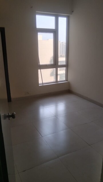 2 BHK Apartment For Sale in Indiabulls Centrum Park, Sector 103