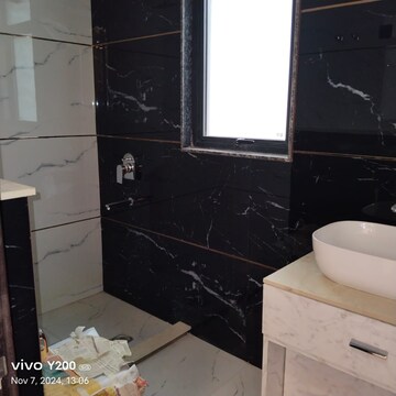 Furnished Amenities in 3.5 BHK Apartment at Orchid Petals, Sector 49 – for Sale