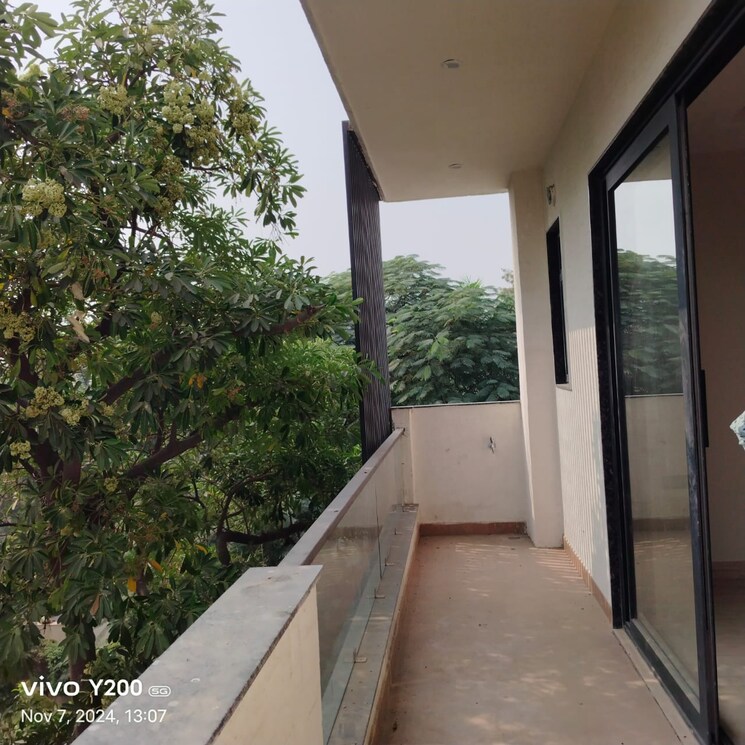 Balcony, orchid-petals 3.5 Bedroom 2061 Sq.Ft. Apartment In Sector 49 Gurgaon 7853562