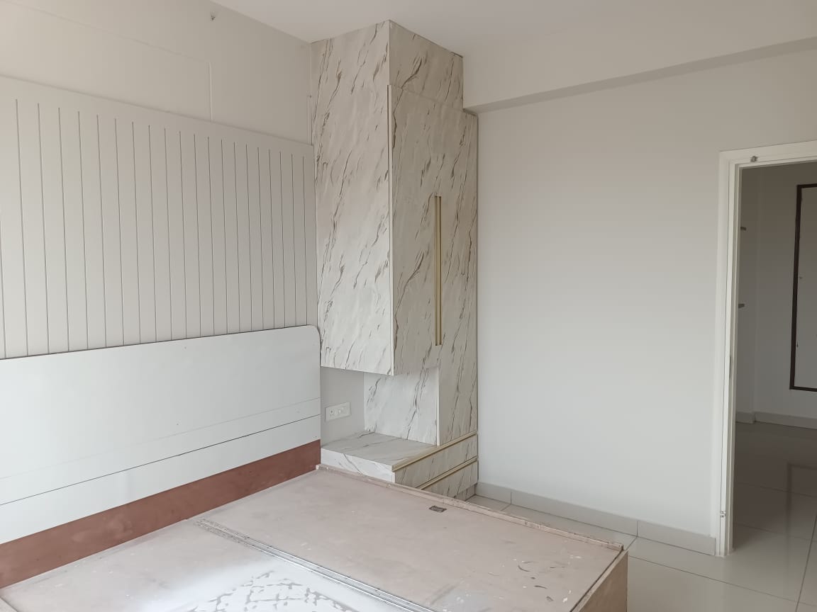 1 BHK + Extra Room 700 Sq.Ft. Builder Floor in Sbp Nature City