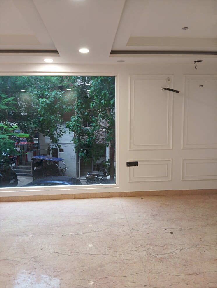 Room, greater kailash i 3 Bedroom 1800 Sq.Ft. Builder Floor In Greater Kailash I Delhi 7853630