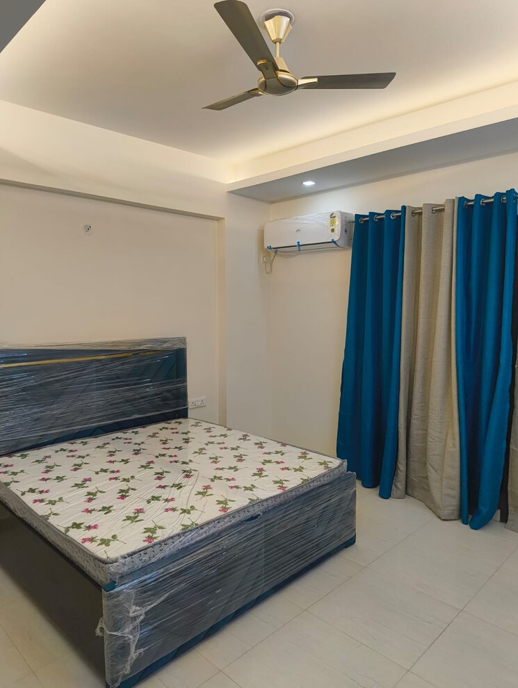 Bedroom, dlf-park-place 3 Bedroom 1975 Sq.Ft. Apartment In Sector 54 Gurgaon 7853643