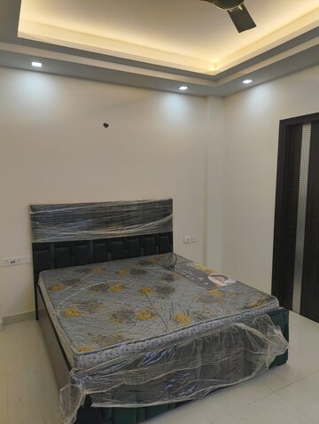 Bedroom in 3 BHK Apartment at DLF Park Place, Sector 54 – for Sale