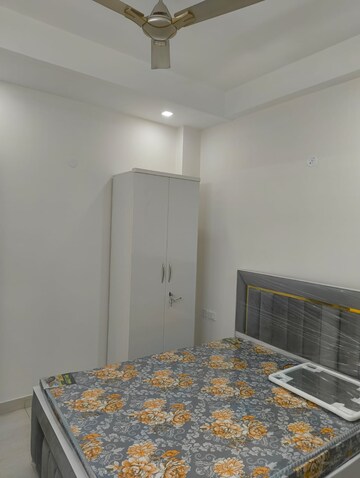 Bedroom in 3 BHK Apartment at DLF Park Place, Sector 54 – for Sale