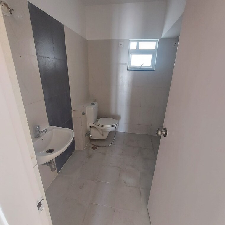 Bathroom, mohammadwadi 3 Bedroom 1700 Sq.Ft. Apartment In Mohammadwadi Pune 7853669