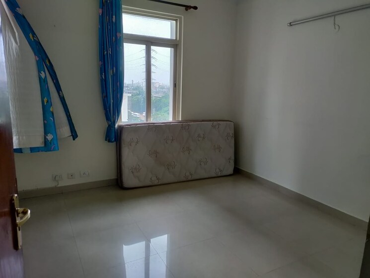 Room, dlf-park-place 3 Bedroom 1975 Sq.Ft. Apartment In Sector 54 Gurgaon 7853717