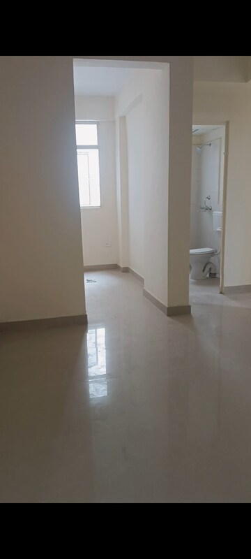 Room in 3 BHK Apartment at Conscient Habitat 78, Sector 78 – for Sale