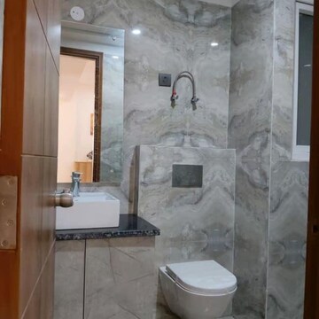 Bathroom in 3 BHK Builder Floor at BPTP Amstoria, Sector 102 – for Sale