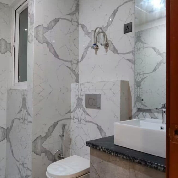 Bathroom, bptp-amstoria 3 Bedroom 2229 Sq.Ft. Builder Floor In Sector 102 Gurgaon 7853944