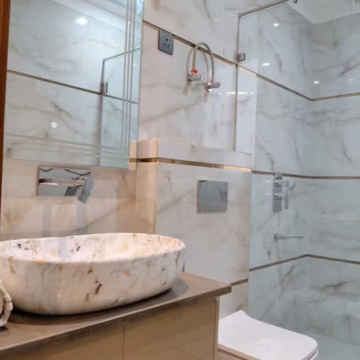Bathroom in 3 BHK Builder Floor at BPTP Amstoria, Sector 102 – for Sale