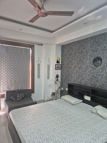 Living Room in 4 BHK Apartment at Ireo Victory Valley, Sector 67 – for Sale