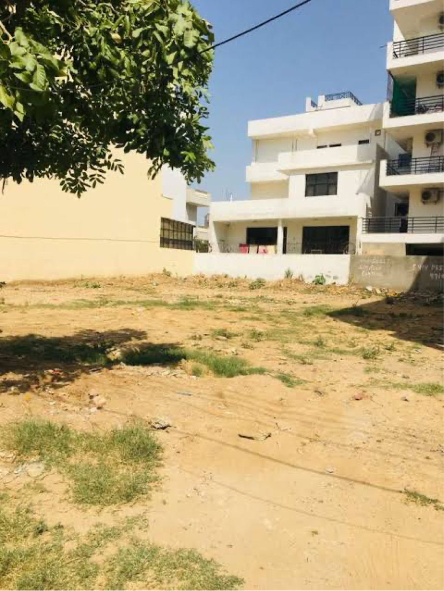 Plot For Sale in Ansal Sushant Lok I