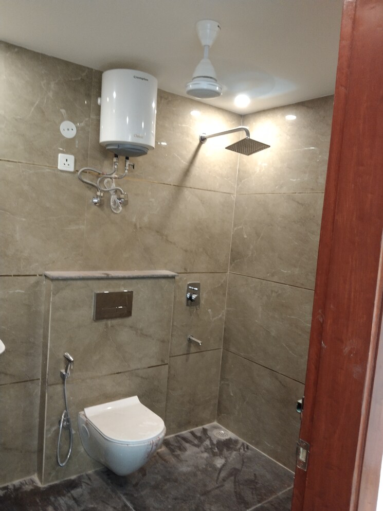 Bathroom, mehrauli 3 Bedroom 1150 Sq.Ft. Apartment In Mehrauli Delhi 7854175