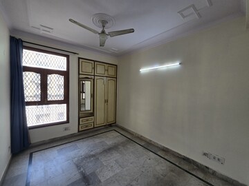 रेसिडेंशियल फ्लैट वर्ग फुट फॉर रेंट इन सेक्टर 7 द्वारका दिल्ली  7854276