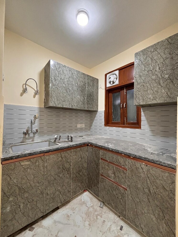 Kitchen, saket 2 Bedroom 950 Sq.Ft. Builder Floor In Saket Delhi 7854322
