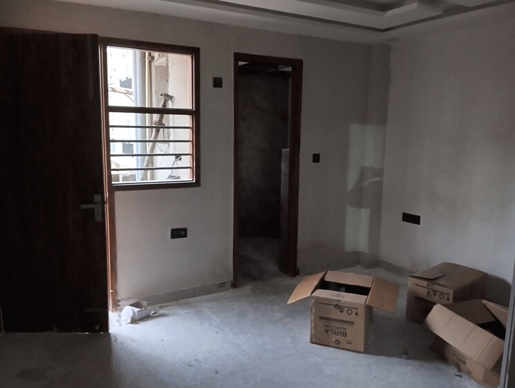 Room, rps-palm-drive 3 Bedroom 125 Sq.Yd. Builder Floor In Sector 88 Faridabad 7854377