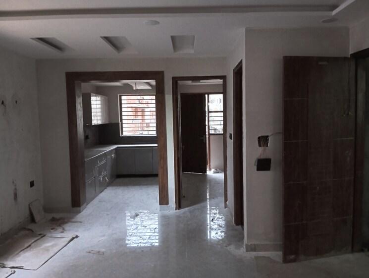 Room, rps-palm-drive 3 Bedroom 125 Sq.Yd. Builder Floor In Sector 88 Faridabad 7854377
