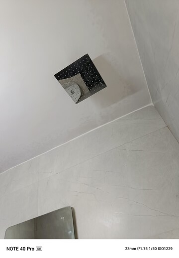 Room in 3 BHK Builder Floor at Ardee City, Sector 52 – for Sale
