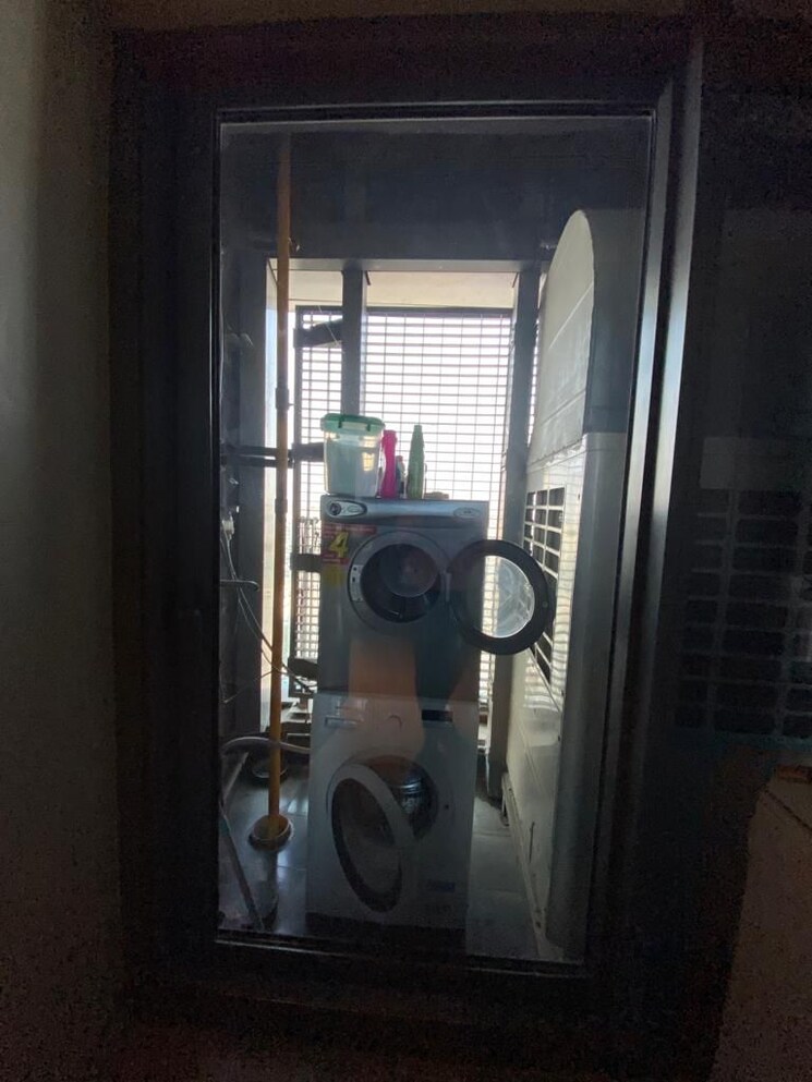 Bathroom, lodha-world-one 4 Bedroom 2619 Sq.Ft. Apartment In Worli Mumbai 7854370