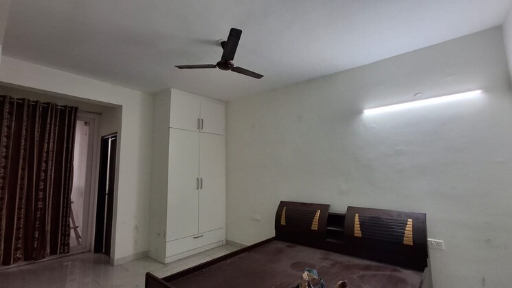 Room, altura-apartments 3 Bedroom 1710 Sq.Ft. Apartment In Ghazipur Zirakpur 7854466