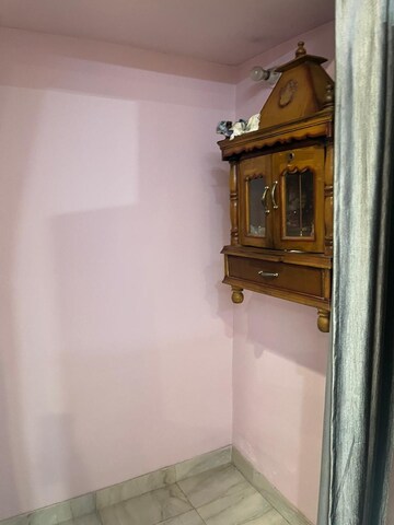 रेसिडेंशियल फ्लैट वर्ग फुट फॉर रेंट इन सेक्टर 14 द्वारका दिल्ली  7854571