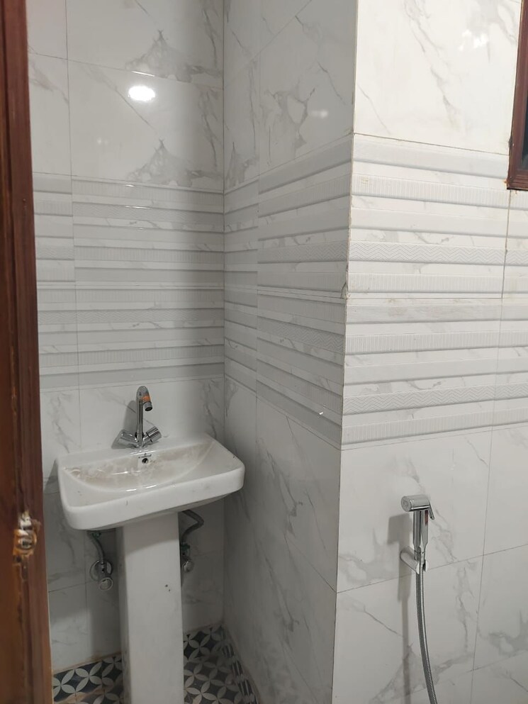 Bathroom, raheja-lunaris 2 Bedroom 408 Sq.Ft. Apartment In Juinagar Navi Mumbai 7855192