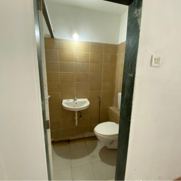 Attached Bathroom in 1.5 BHK Independent House at DB Orchid Ozone, Dahisar East – for Sale