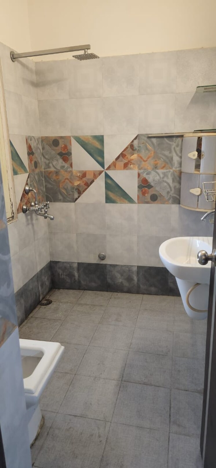 Bathroom, bancourt-apartment 3 Bedroom 2250 Sq.Ft. Apartment In Sector 43 Gurgaon 7855533