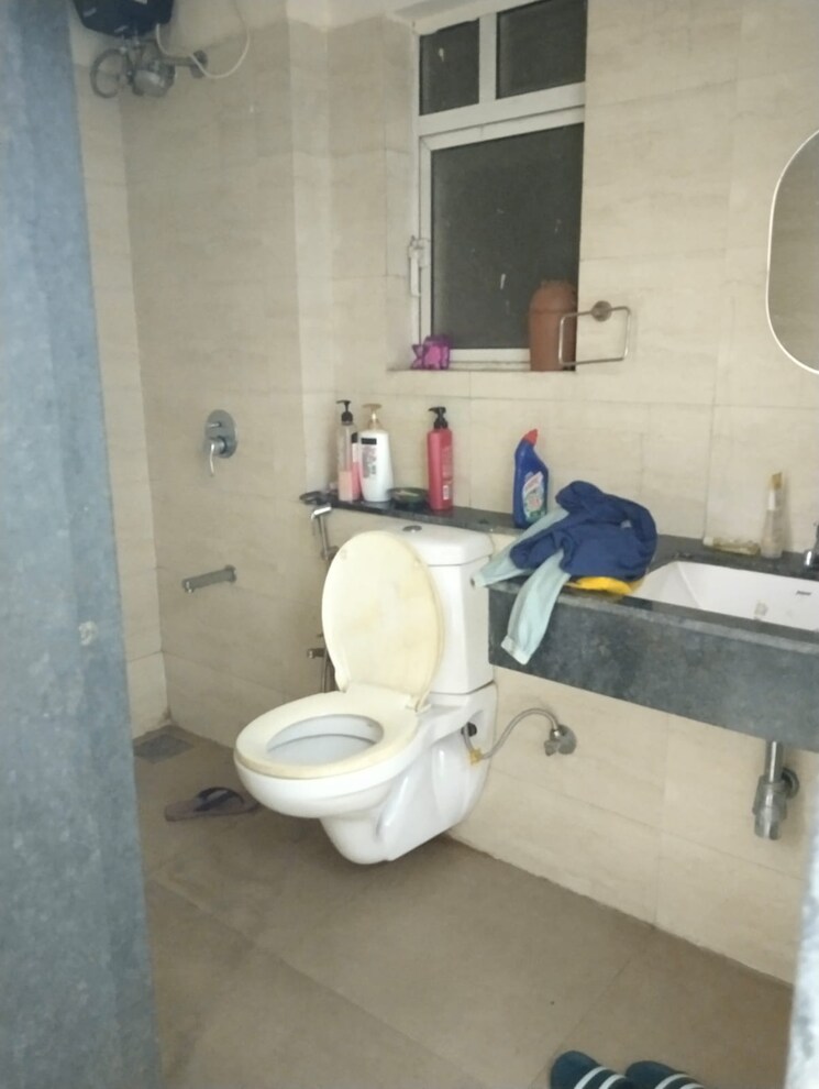 Bathroom, indiabulls-one-indiabulls-park 2 Bedroom 800 Sq.Ft. Apartment In New Panvel Navi Mumbai 7855472