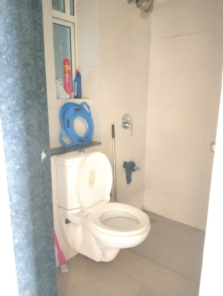 Bathroom, indiabulls-one-indiabulls-park 2 Bedroom 800 Sq.Ft. Apartment In New Panvel Navi Mumbai 7855472