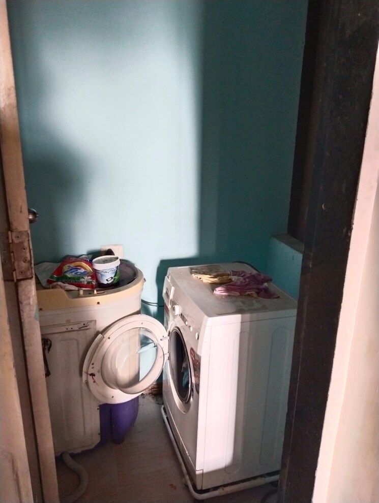 Bathroom, indiabulls-one-indiabulls-park 2 Bedroom 800 Sq.Ft. Apartment In New Panvel Navi Mumbai 7855472