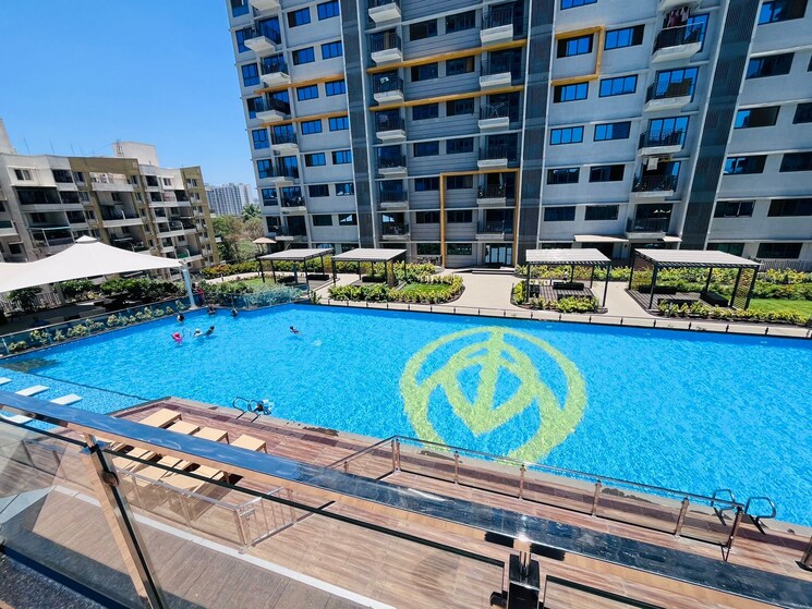 Swimming Pool, amanora-gold-towers 2 Bedroom 750 Sq.Ft. Apartment In Hadapsar Pune 7855649
