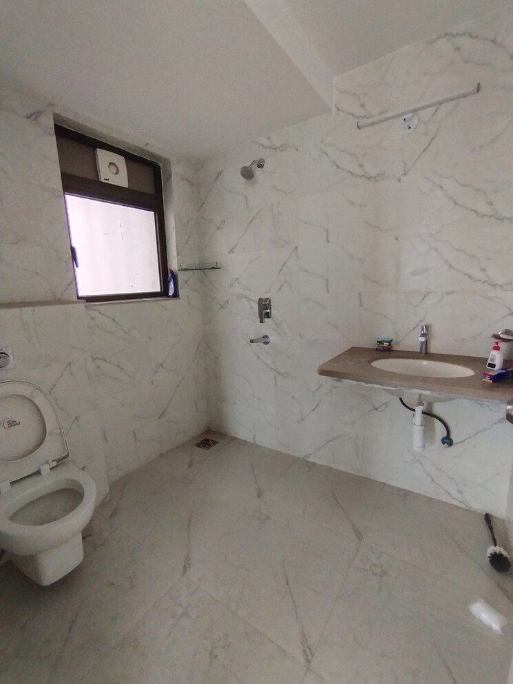 Bathroom, runwal-bliss 3 Bedroom 1171 Sq.Ft. Apartment In Kanjurmarg East Mumbai 7855756