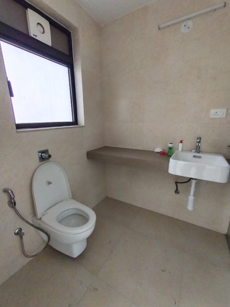 Bathroom, runwal-bliss 3 Bedroom 1171 Sq.Ft. Apartment In Kanjurmarg East Mumbai 7855756