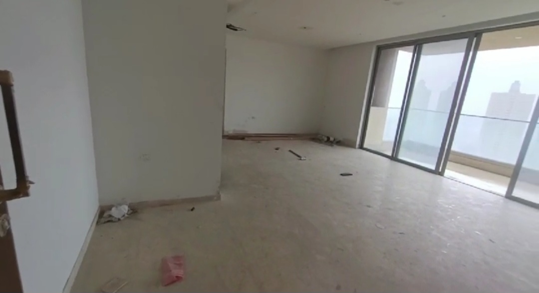 4 BHK + Extra Room Apartment For Sale in Hiranandani Lake Encalve Glenridge