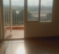 2 BHK Apartment For Sale in Zara Aavaas, Sector 104