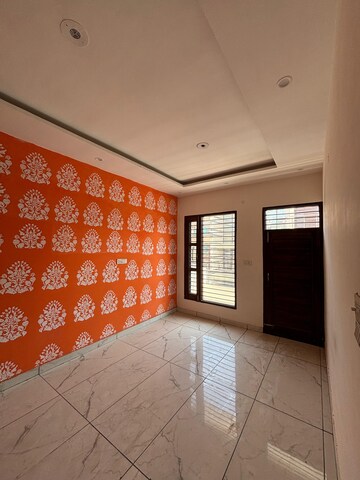 Room in 4 BHK Independent House at Patiala Road – for Sale