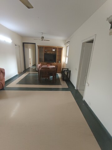 Room in 3 BHK Apartment at Bestech Park View Spa Next, Sector 67 – for Sale