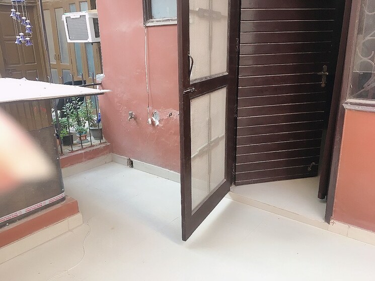 Room, sector 46 2 Bedroom 2500 Sq.Ft. Apartment In Sector 46 Gurgaon 7855831